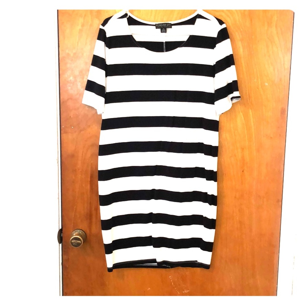 T-shirt dress